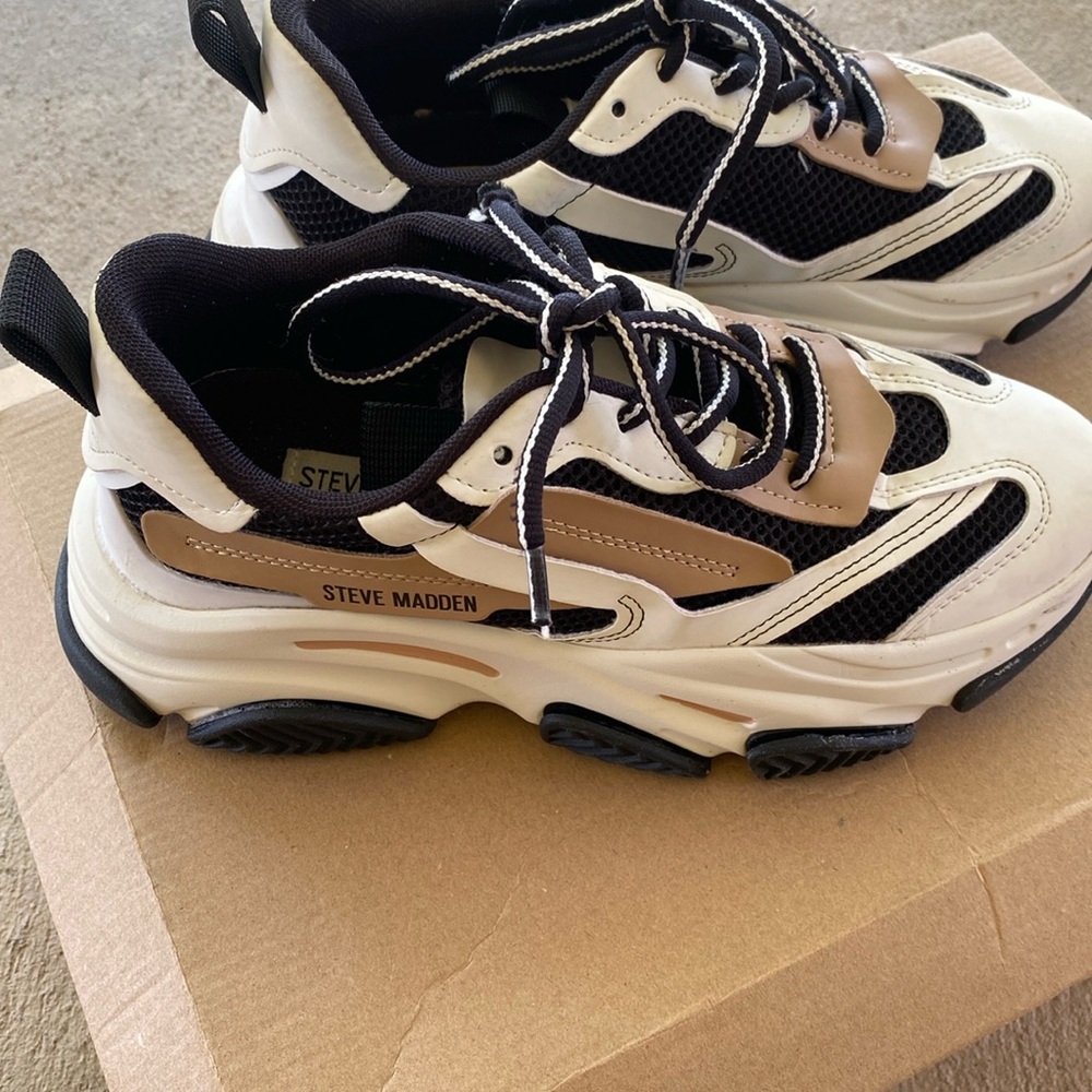 Women Steven madden shoes possession size 7